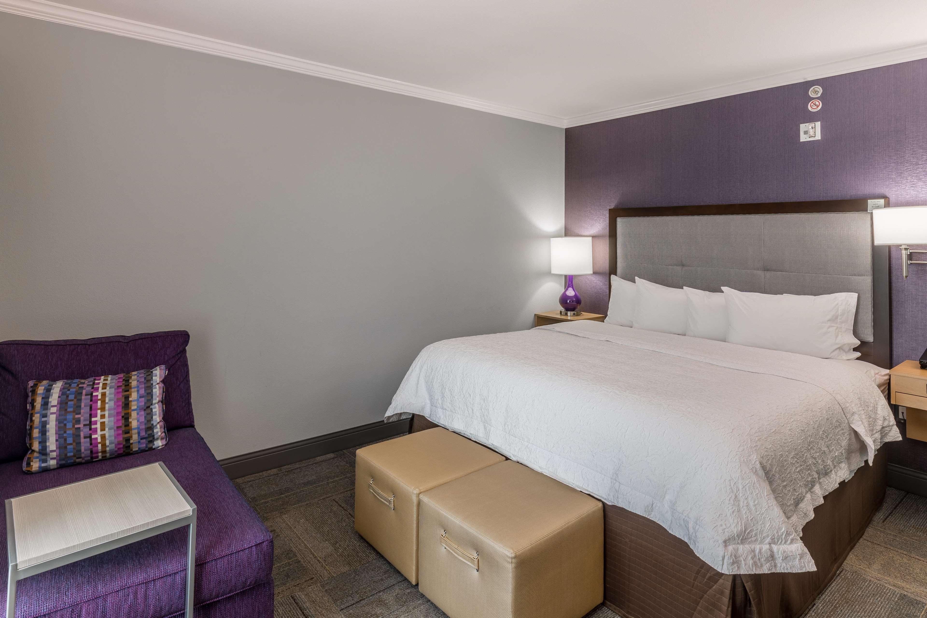 Hampton Inn & Suites Дублин Экстерьер фото