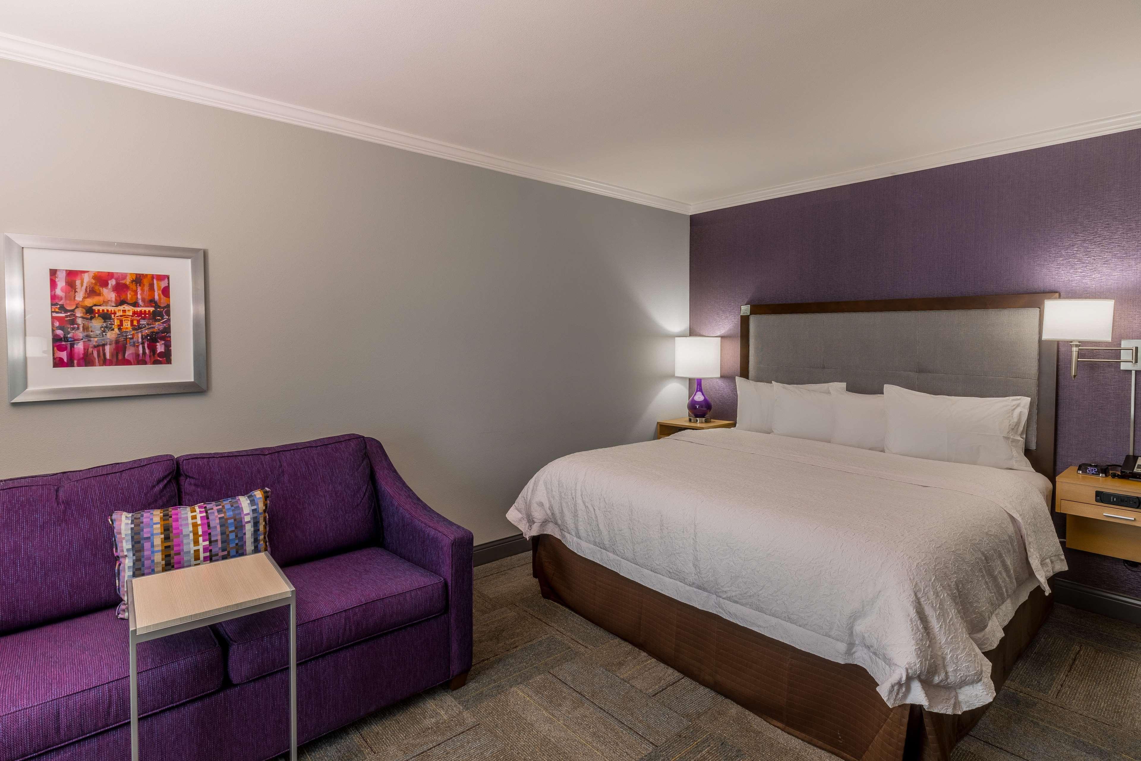 Hampton Inn & Suites Дублин Экстерьер фото