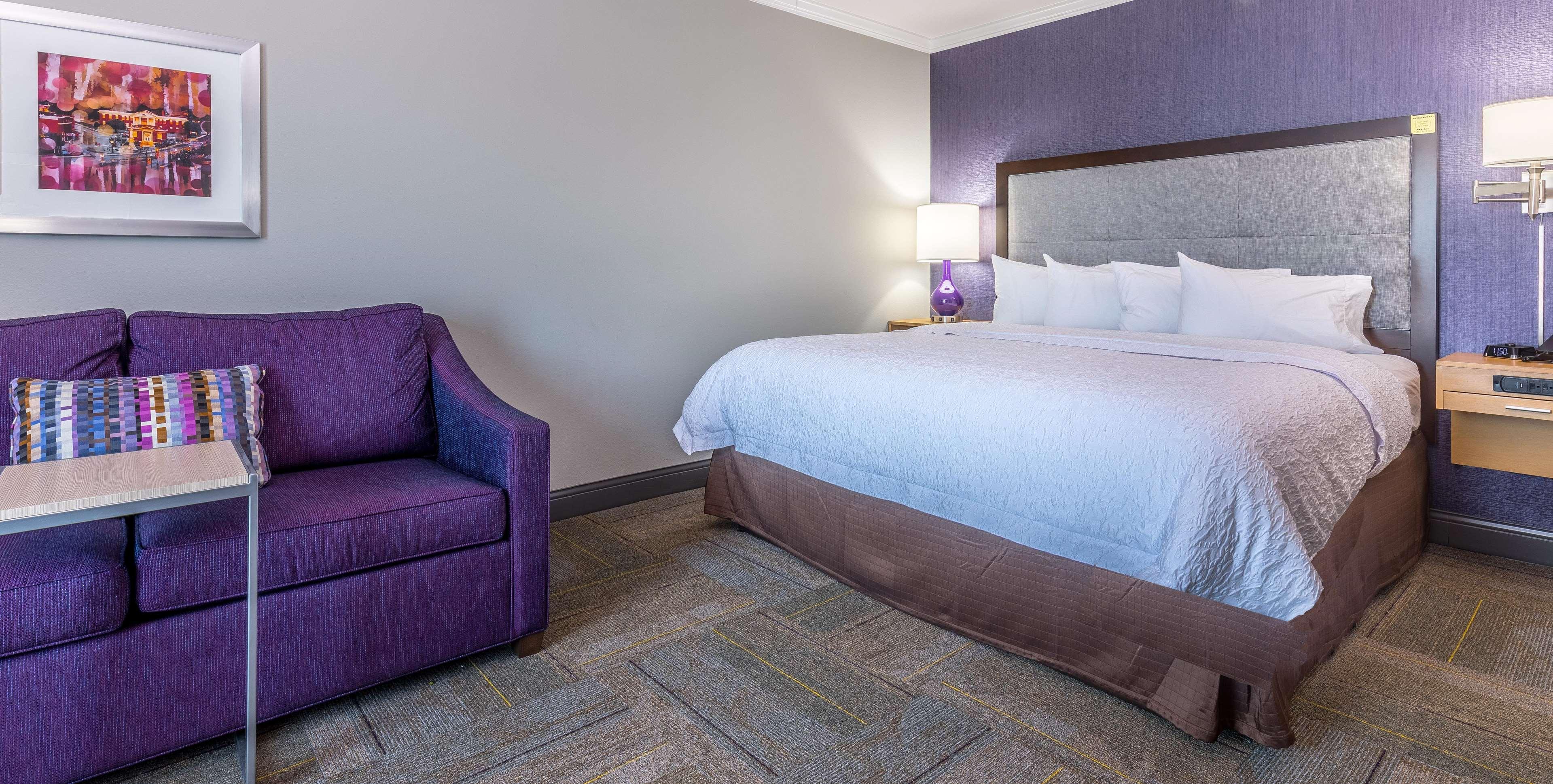 Hampton Inn & Suites Дублин Экстерьер фото