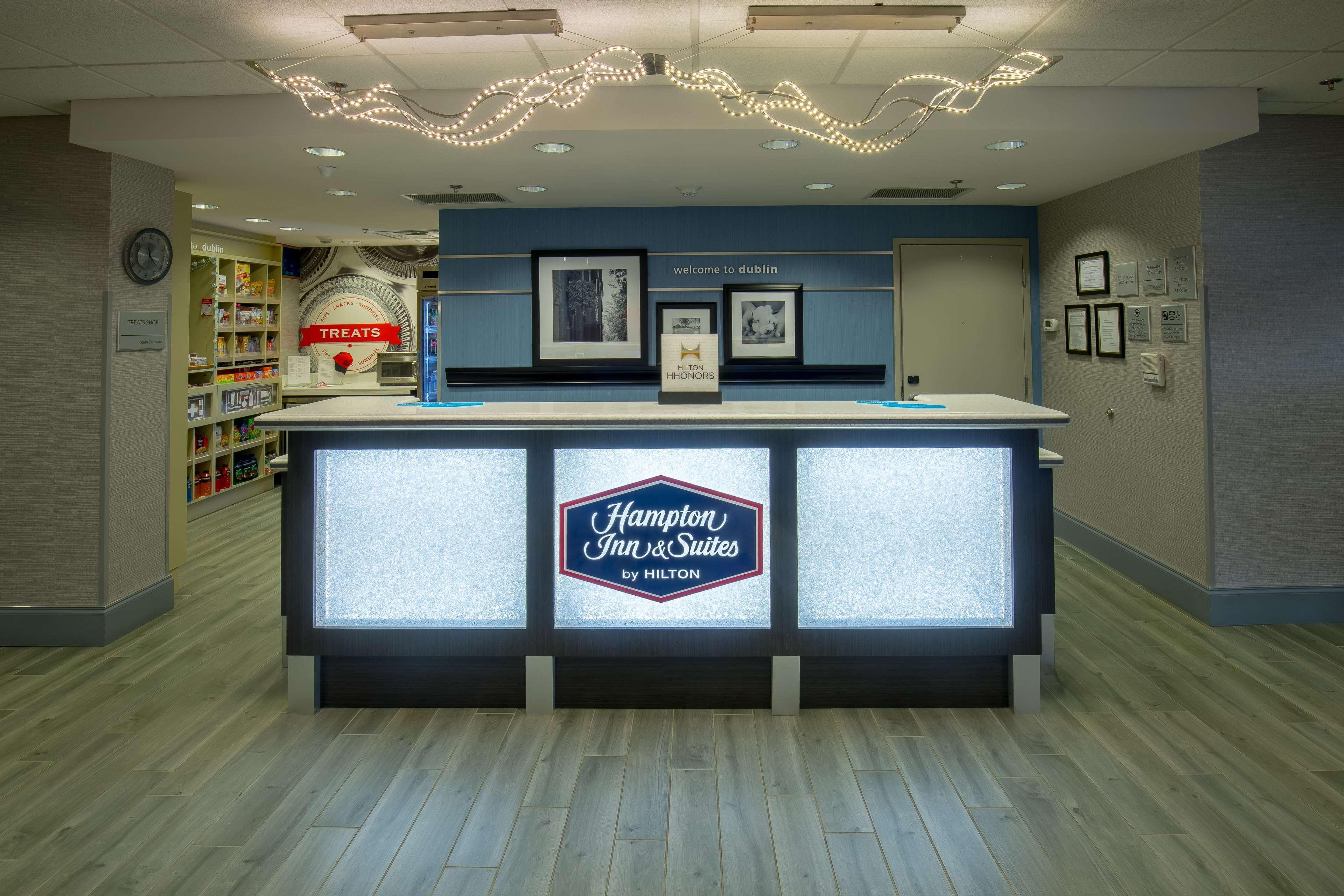 Hampton Inn & Suites Дублин Экстерьер фото